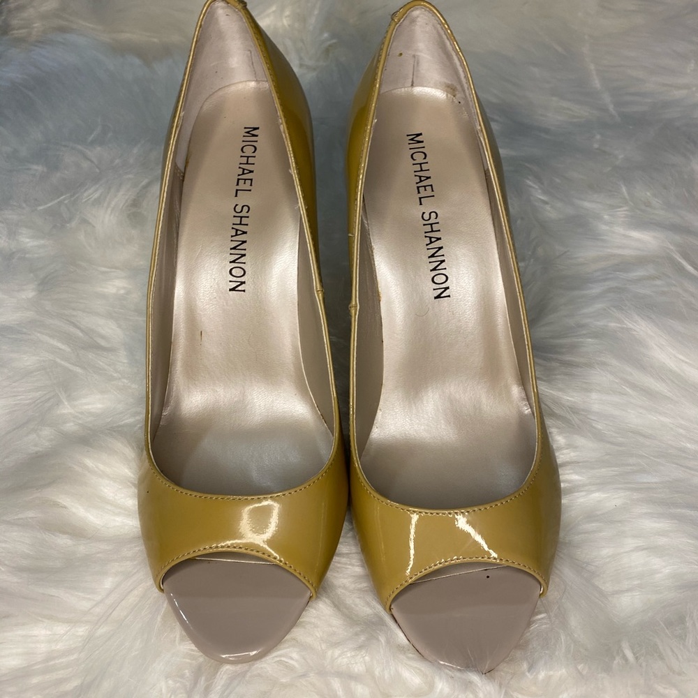 Open Toe Pumps - Picture 3 of 5